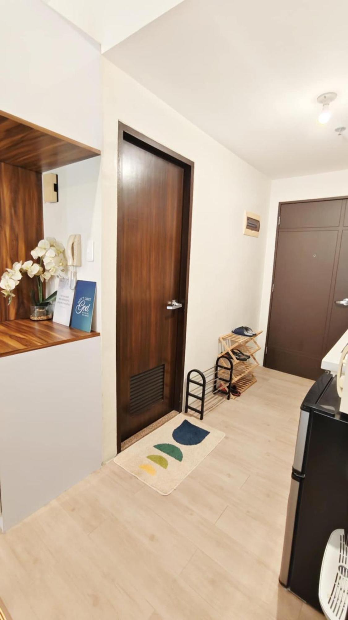Aparthotel Deluxe One Bedroom By Christine Infront Of Trinoma Mall *