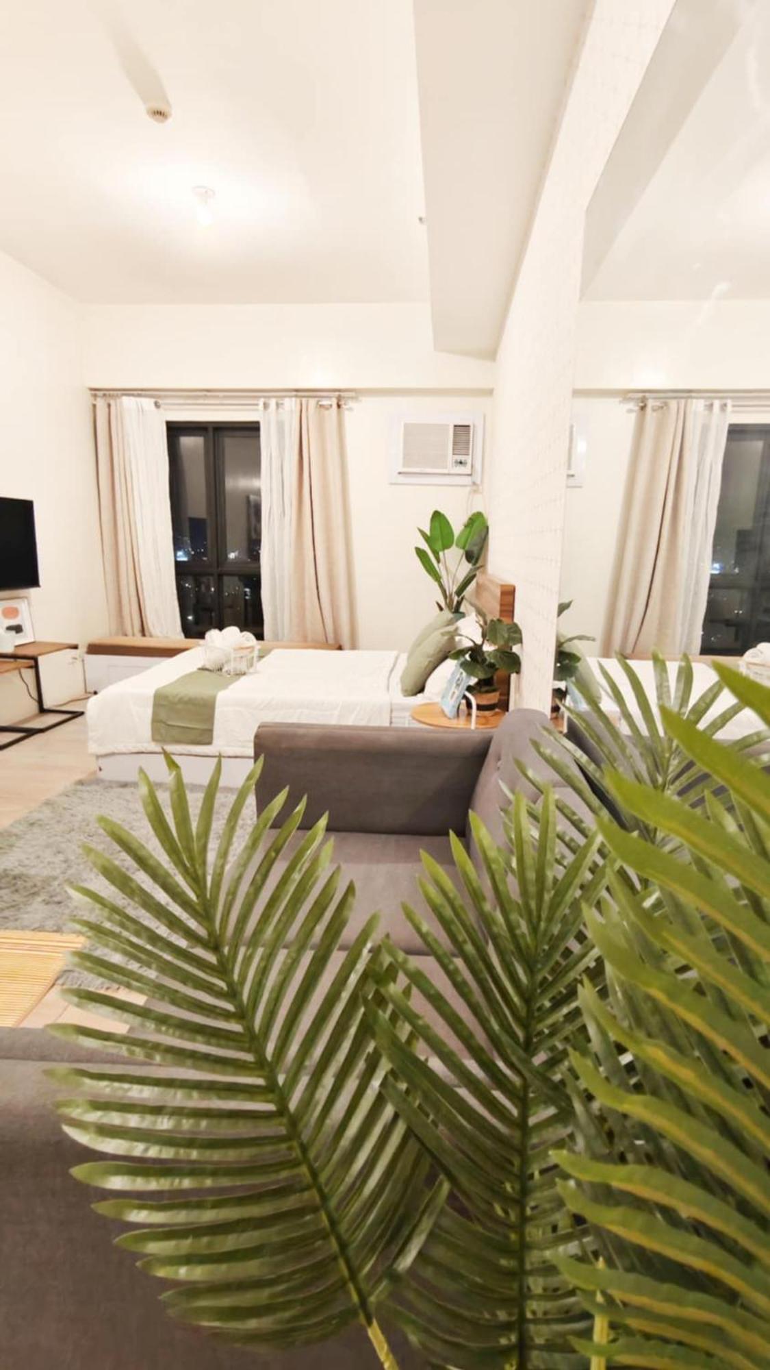Deluxe One Bedroom By Christine Infront Of Trinoma Mall * Manila